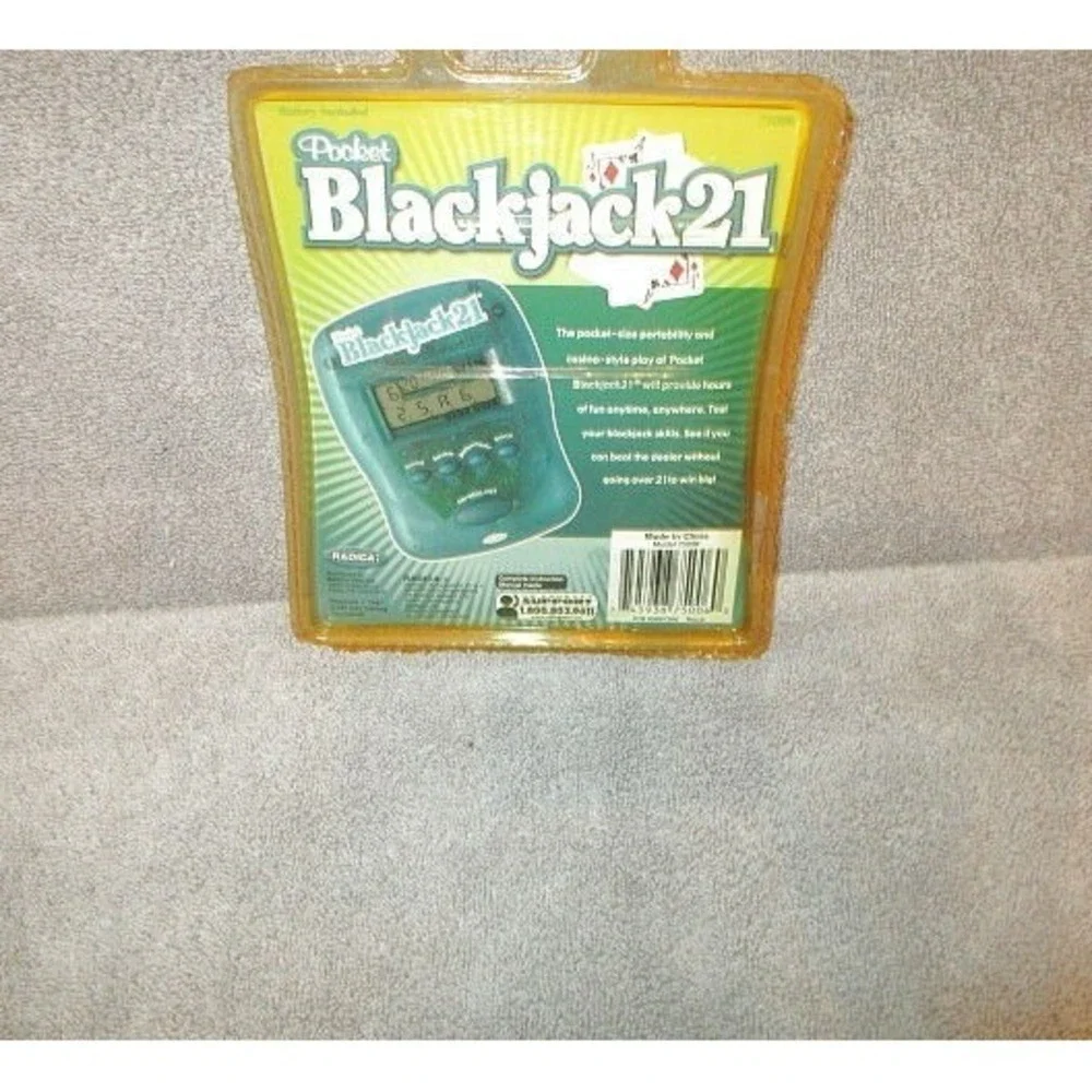 Radica Blackjack Game Electronic Handheld Pocket 21 Travel Casino 1997 Sealed